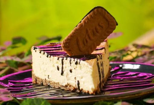 La tarta de queso con galleta Lotus es uno de sus postres más famosos