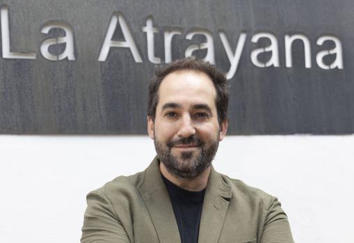 Raúl Moreno (La Atrayana): «Es una pena que ya no se vean tapas tan trianeras como la caldereta de cordero o el caballito de jamón»