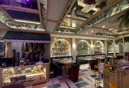 Los Baltazares inaugura su nueva etapa con la coctelería de diseño del bartender Antonio Naranjo