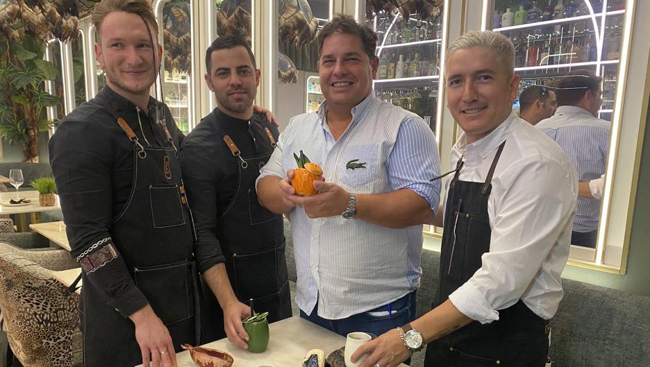 Los Baltazares inaugura su nueva etapa con la coctelería de diseño del bartender Antonio Naranjo