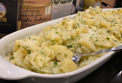 Alcuza llega al centro con una versión de su cocina adaptada al tapeo