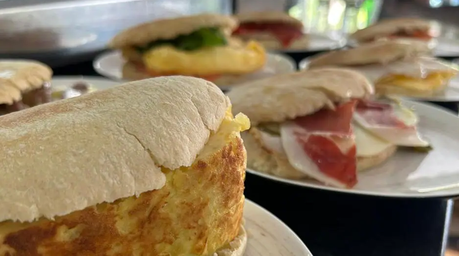 Cinco indispensables para disfrutar de un bocadillo en Córdoba