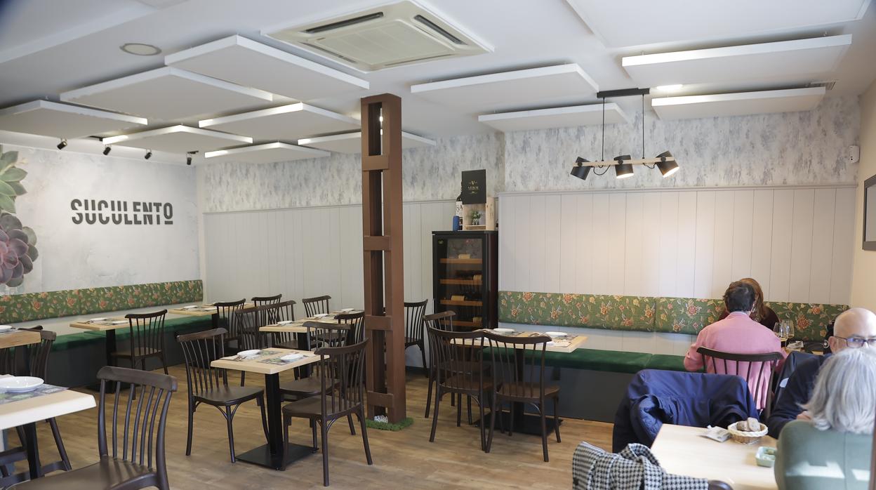 Suculento: «Entre fogones y a fuego lento»