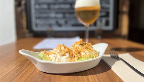 El regreso de los huevos rellenos a las barras sevillanas