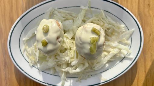 El regreso de los huevos rellenos a las barras sevillanas