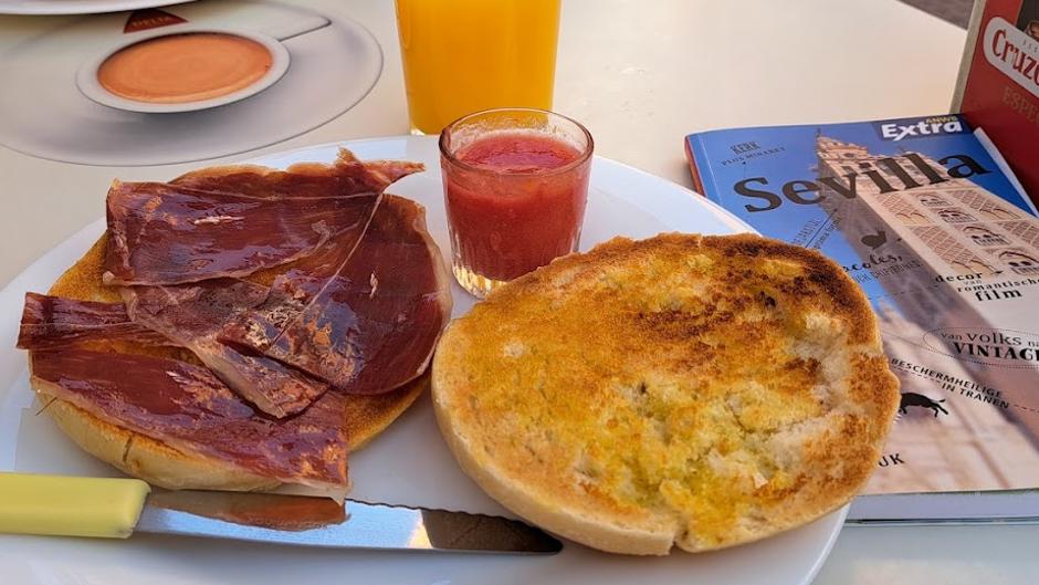 Ruta de desayunos para cargar pilas después de la Madrugá