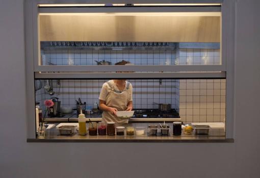 Casa Orzaez lleva su filosofía «healthy» a la calle Betis con un versátil espacio gastronómico