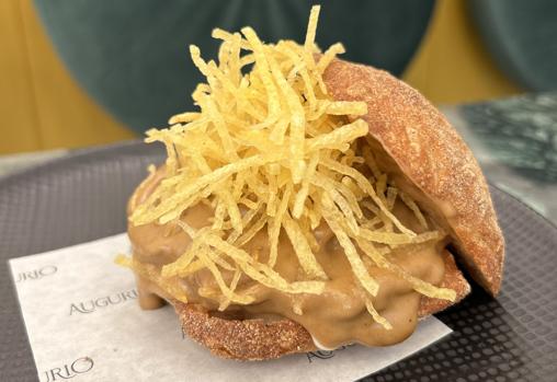 Augurio da el salto de Punta Umbría a la calle Julio César de Sevilla