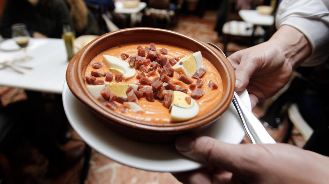Salmorejo cordobés: las claves de un plato único