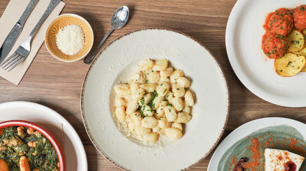 Madreselva: pasta, sushi y tapas de toda la vida en Conde de Barajas