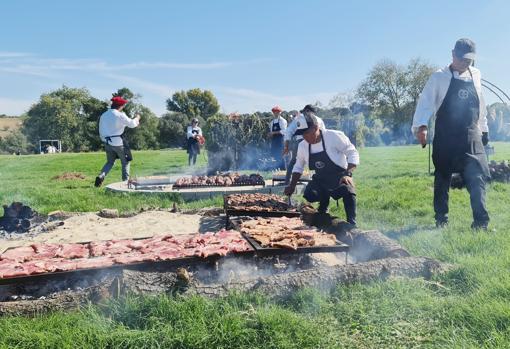 Carlos Martel (El Huaso): «Hacemos unos 200 asados al año y gastamos una tonelada de carne al mes»