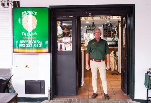 Ángel Ramos (Rengue Triana): «Mientras esté el bar abierto estoy yo; que me voy al Rocío o a la playa, se cierra»