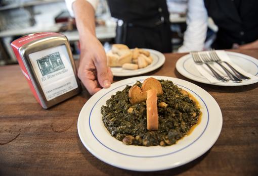 El bar más antiguo de España está en Sevilla y esta es su tapa estrella