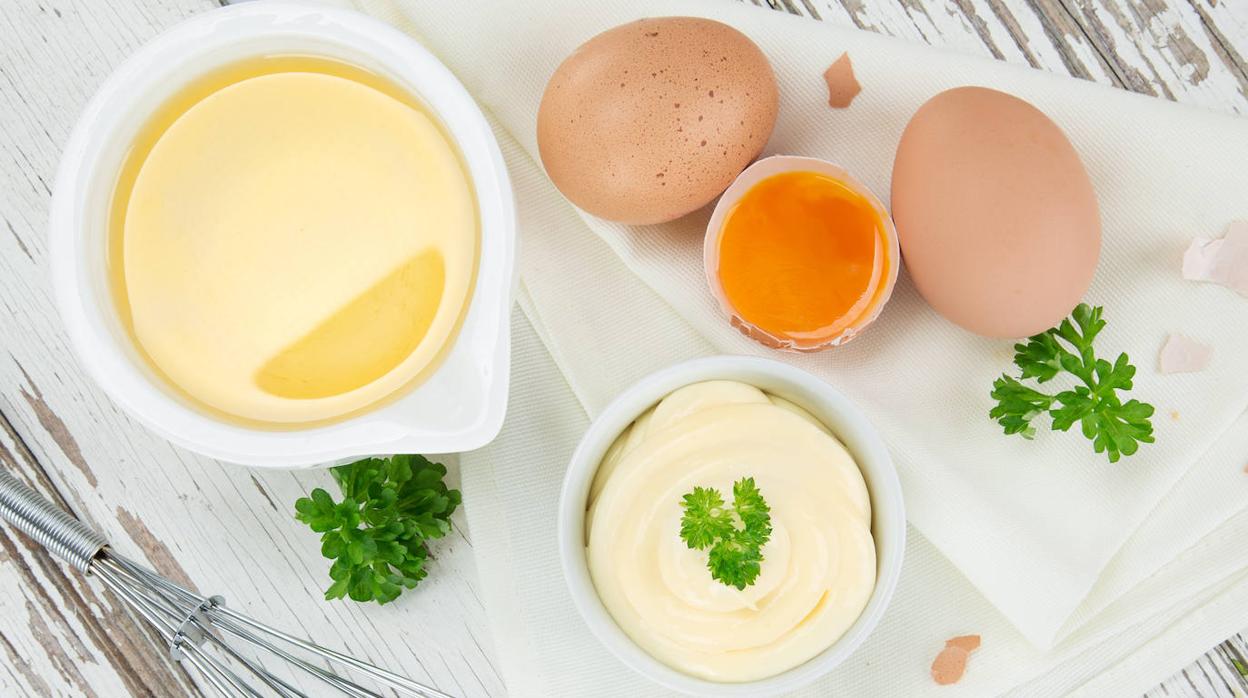 El aceite es uno de los ingredientes fundamentales de la mayonesa