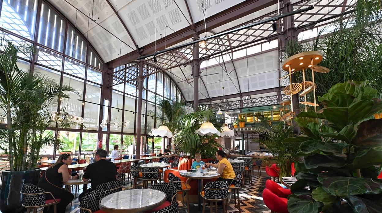 El Mercado del Barranco regresa tras una profunda reforma que busca atraer al sevillano