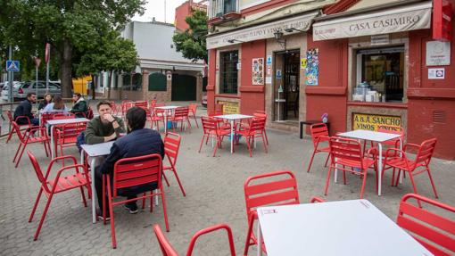 ¿Vas a «Alegría» del Circo del Sol? Aquí tienes 10 bares cercanos donde parar a comer