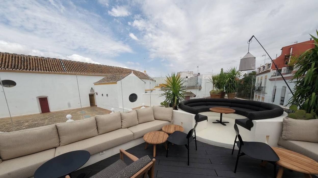 Malandro propone un aperitivo en su azotea para vivir de cerca el ambiente de la Maestranza