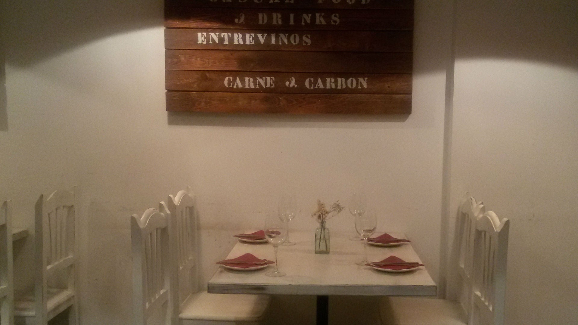 Amarre Casual Food  Drinks