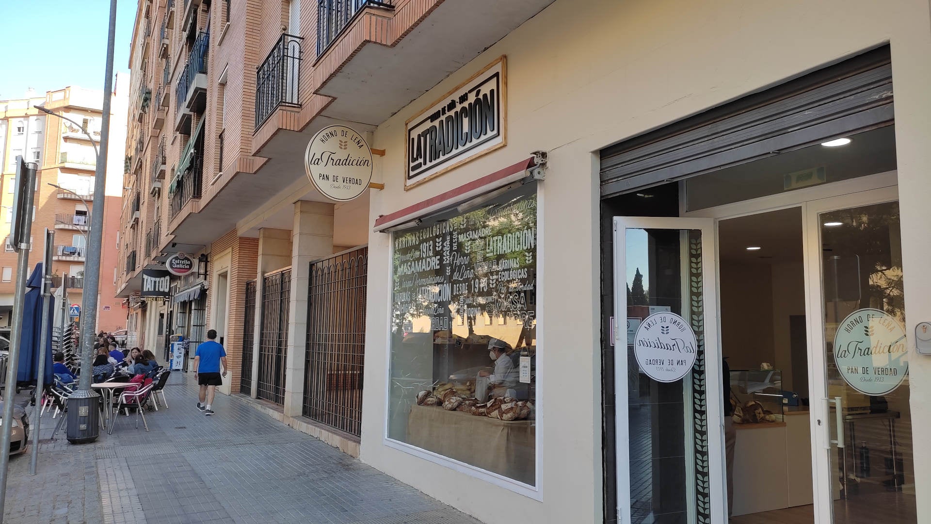 El horno &#039;La tradición&#039; abre su nueva tienda en Córdoba