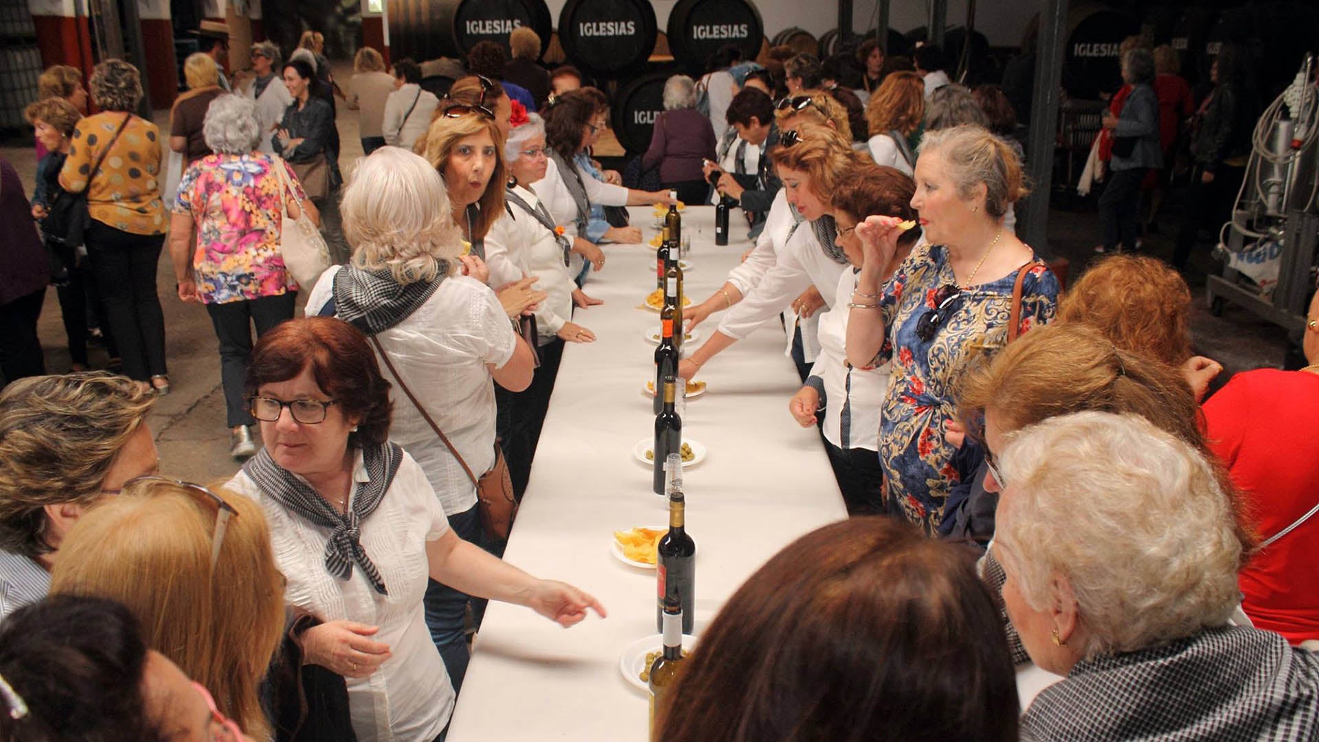 Las mujeres y el vino en Bollullos