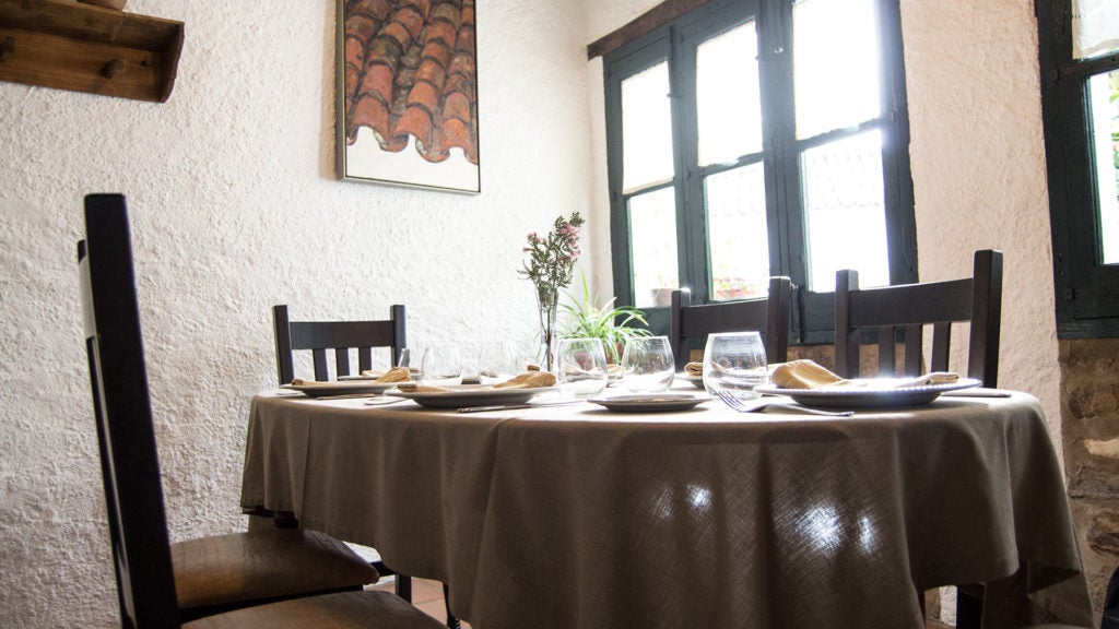 Restaurante Arrieros en Linares de la Sierra. Restaurante Arrieros en Linares de la Sierra