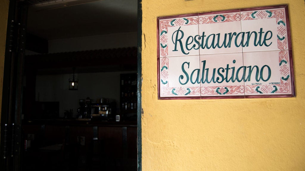 Restaurante Salustiano en Calañas. Restaurante Salustiano en Calañas