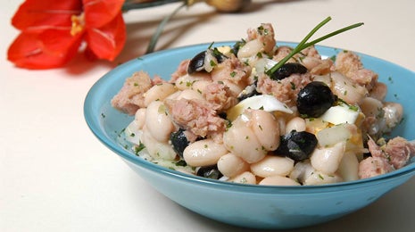 Ensalada de alubias blancas con atún - Gurmé