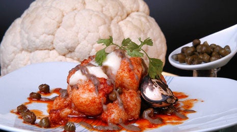 Coliflor en salsa de alcaparras y pimentón - Gurmé