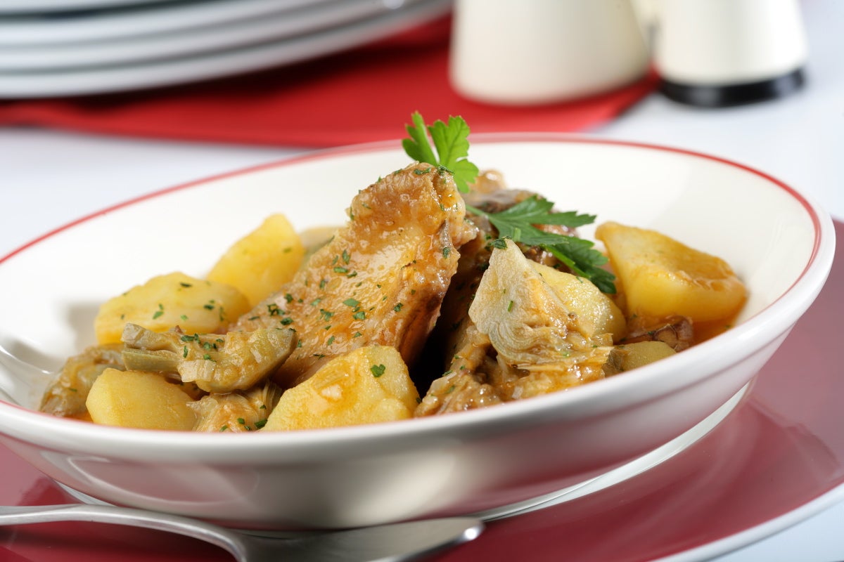 Alcachofas con patatas y mollejas de pato - Gurmé