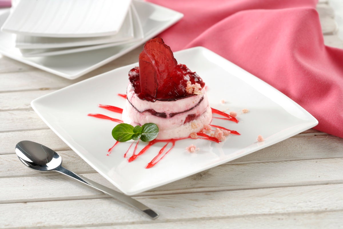 Merengue de fresas y rosas - Gurmé