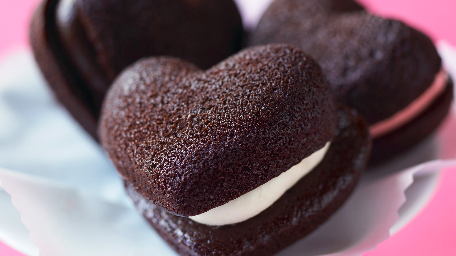 Corazones de chocolate rellenos de nata - Gurmé