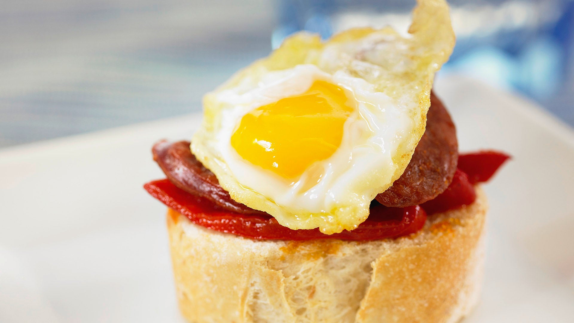 Los mejores aperitivos de Navidad con huevos de codorniz