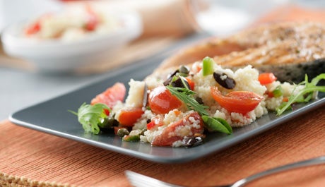 Cuscús con verduras y salmón - Gurmé