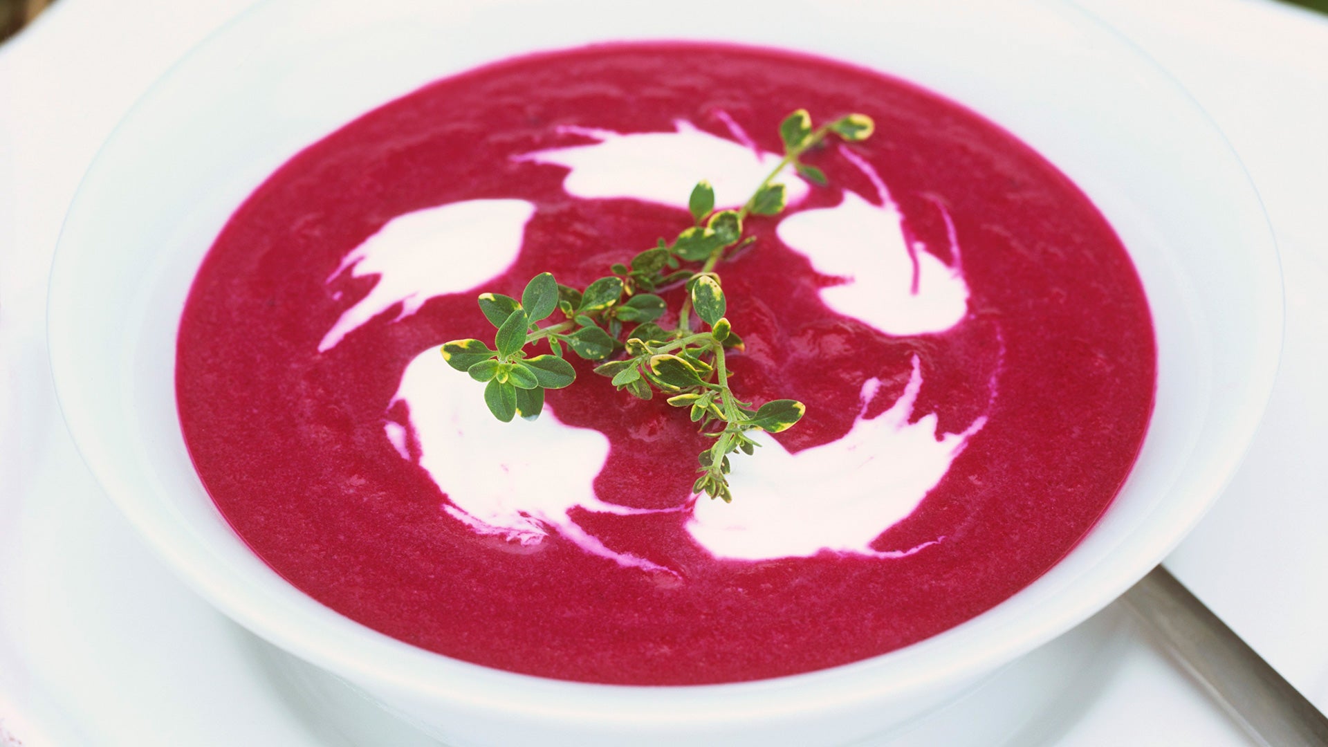 Crema de remolacha con ajoblanco