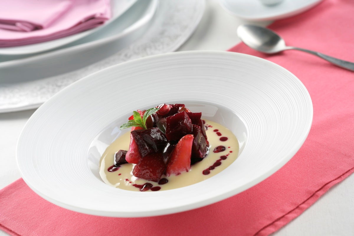 Crema de limón con remolachas y fresas - Gurmé