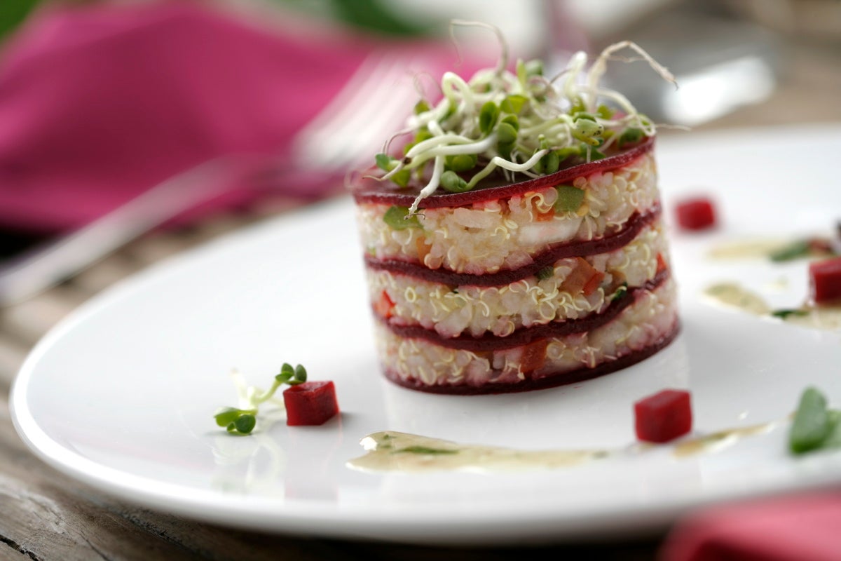 Dale un toque de color a tu mesa con estas 10 recetas de remolacha