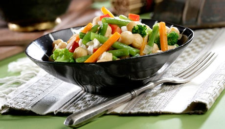 Salteado de verduras con garbanzos