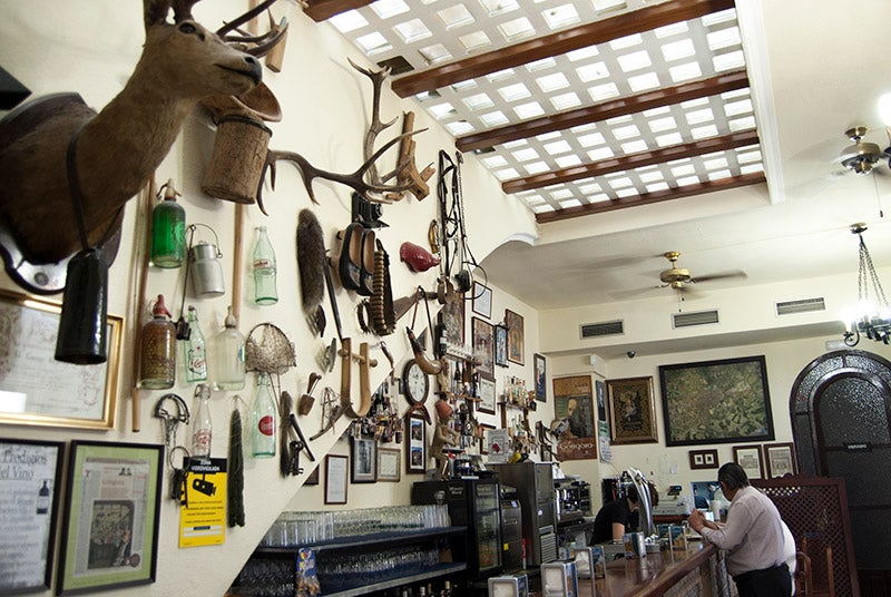 Tradicional y sencillo  715. Tradicional y sencillo