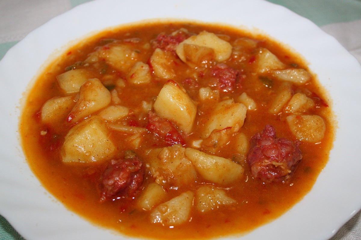 Patatas con chorizo - Gurmé