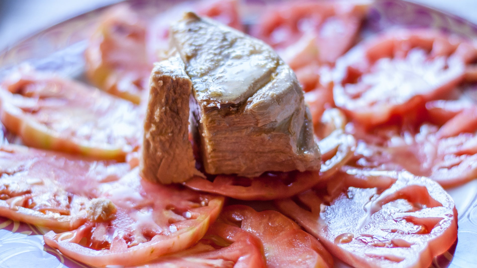 Tomate, aceite, sal y poco más