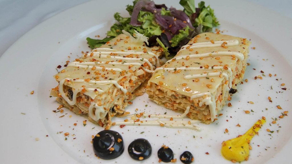 La Grulla. SEVILLA. 15-SEPTIEMBRE-2017. REPORTAJE AL RESTAURANTE LA GRULLA EN LA CALLE JUAN DE MATA CARRIAZO 4. FOTO : RAUL DOBLADO.ARCHSEV