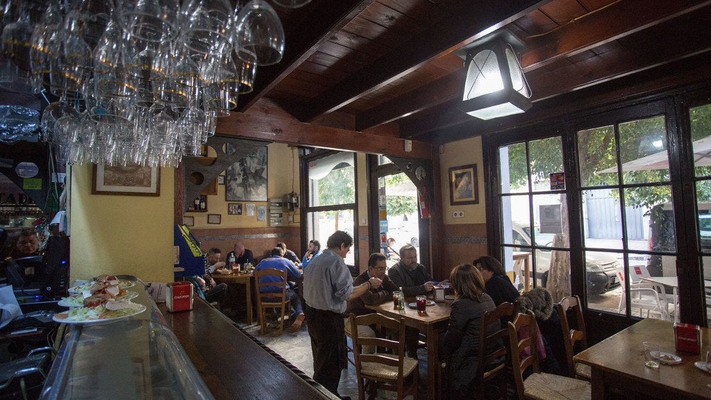 Café Bodega Puente en Sevilla. 