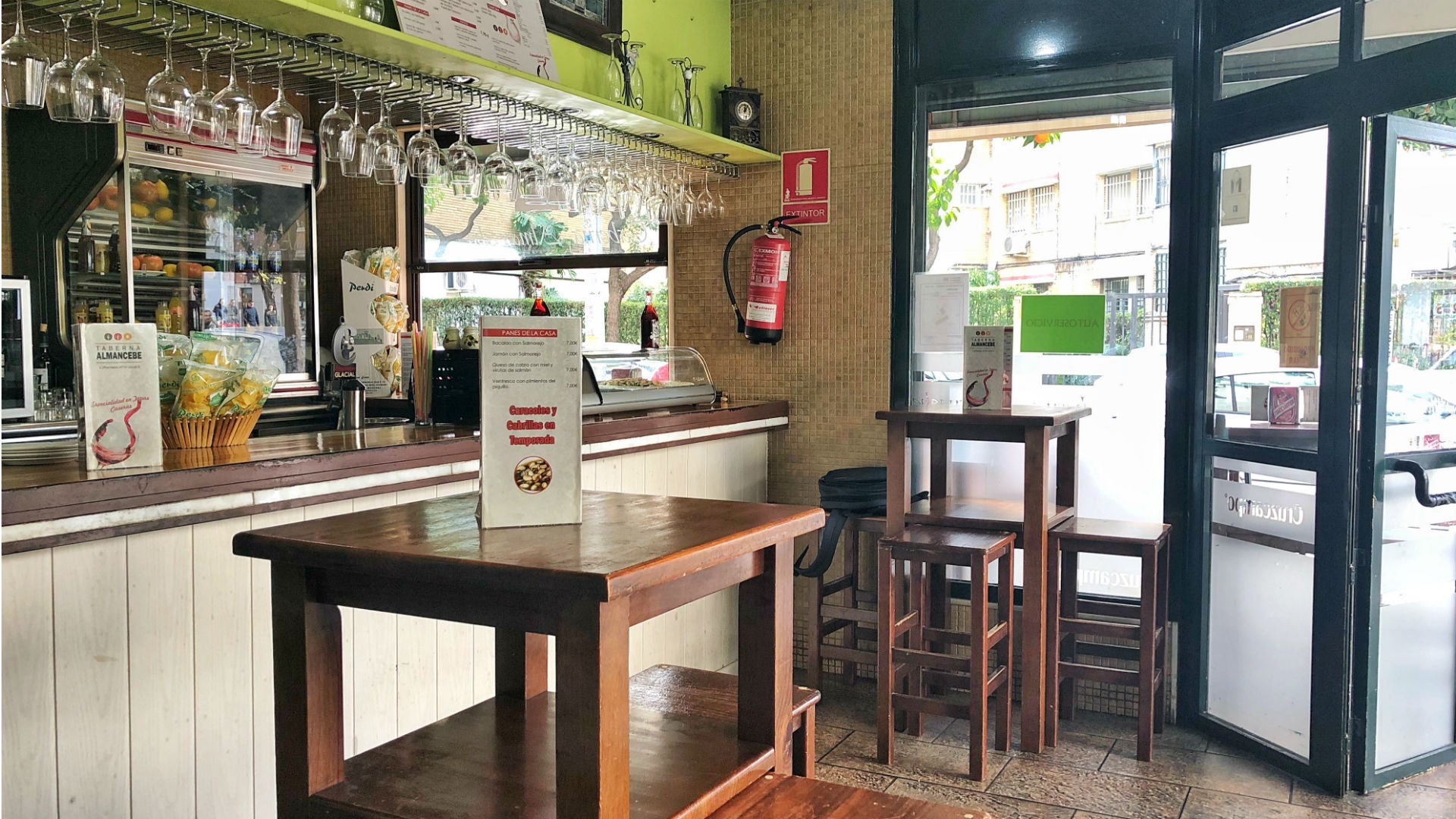 Las especialidades de Taberna Almancebe, en Sevilla