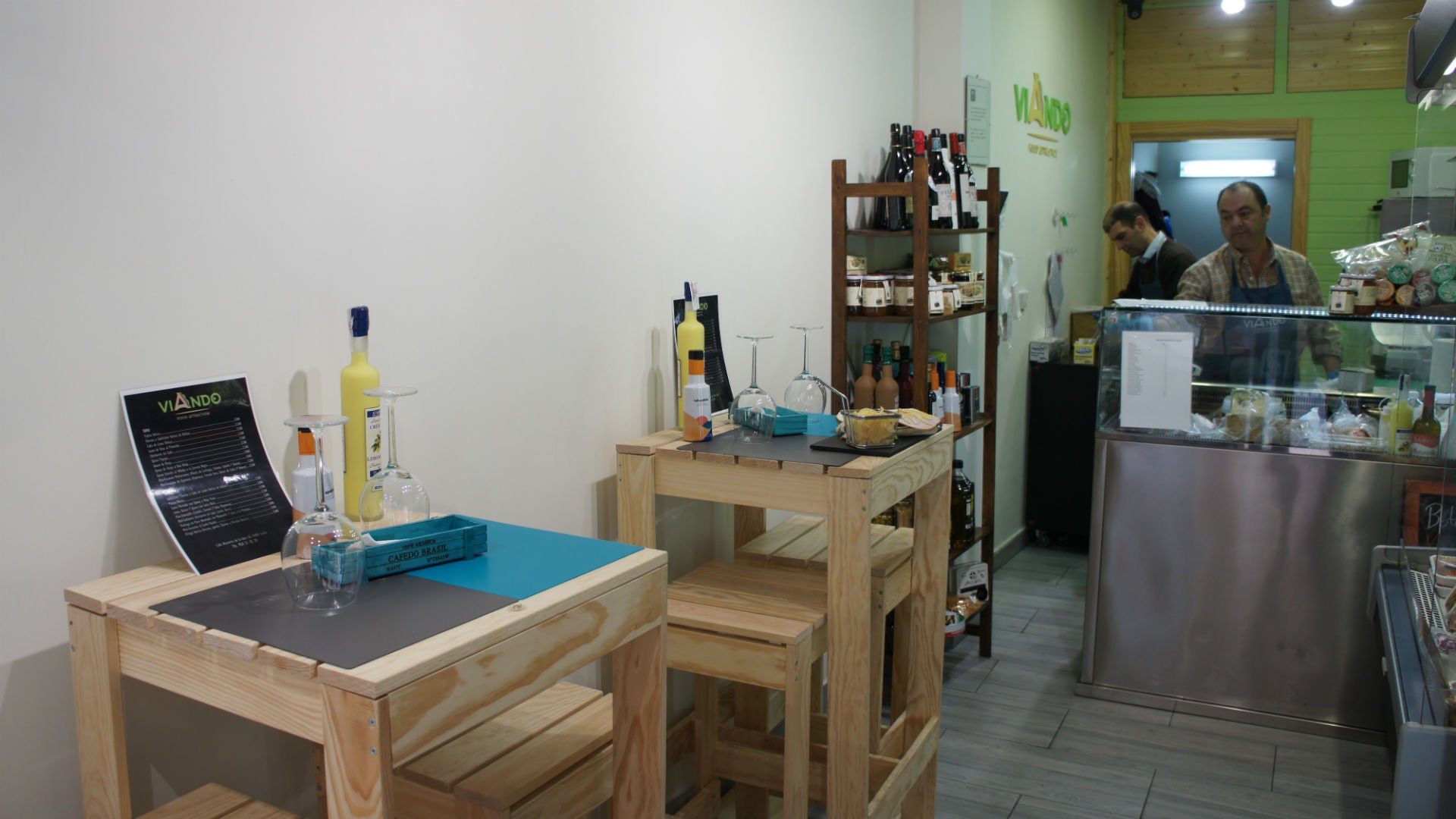 Las especialidades de Viando, en Sevilla