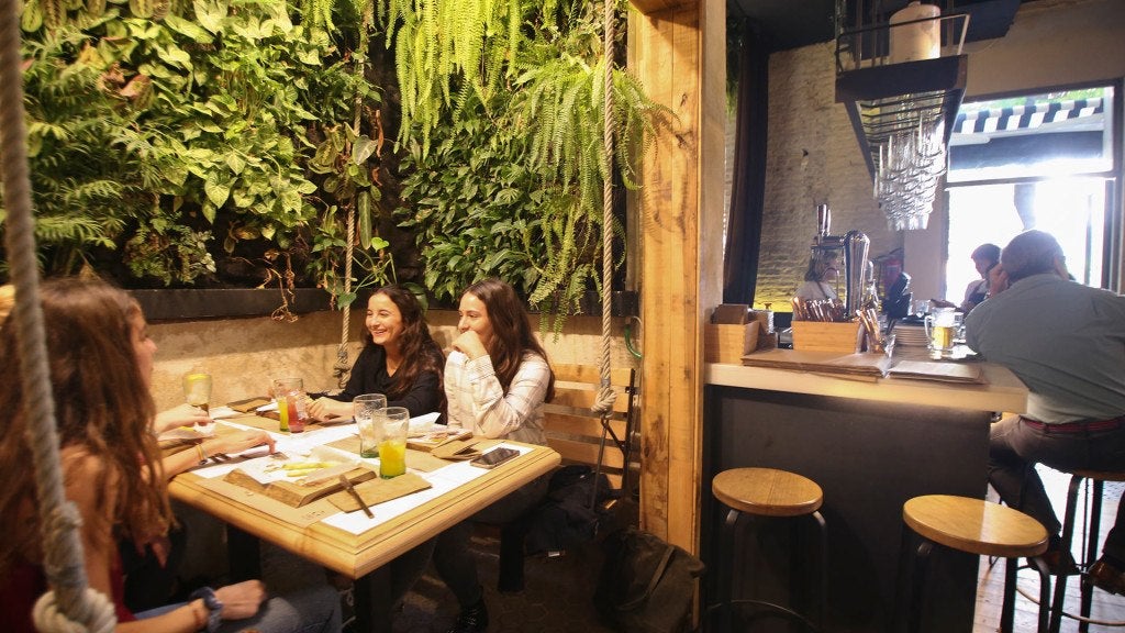 antojeria-grill-sevilla-2. 