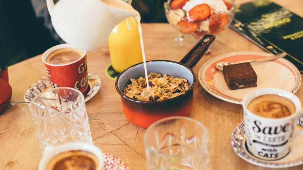 brunch-mono-cocktail-la-buhaira-r. 