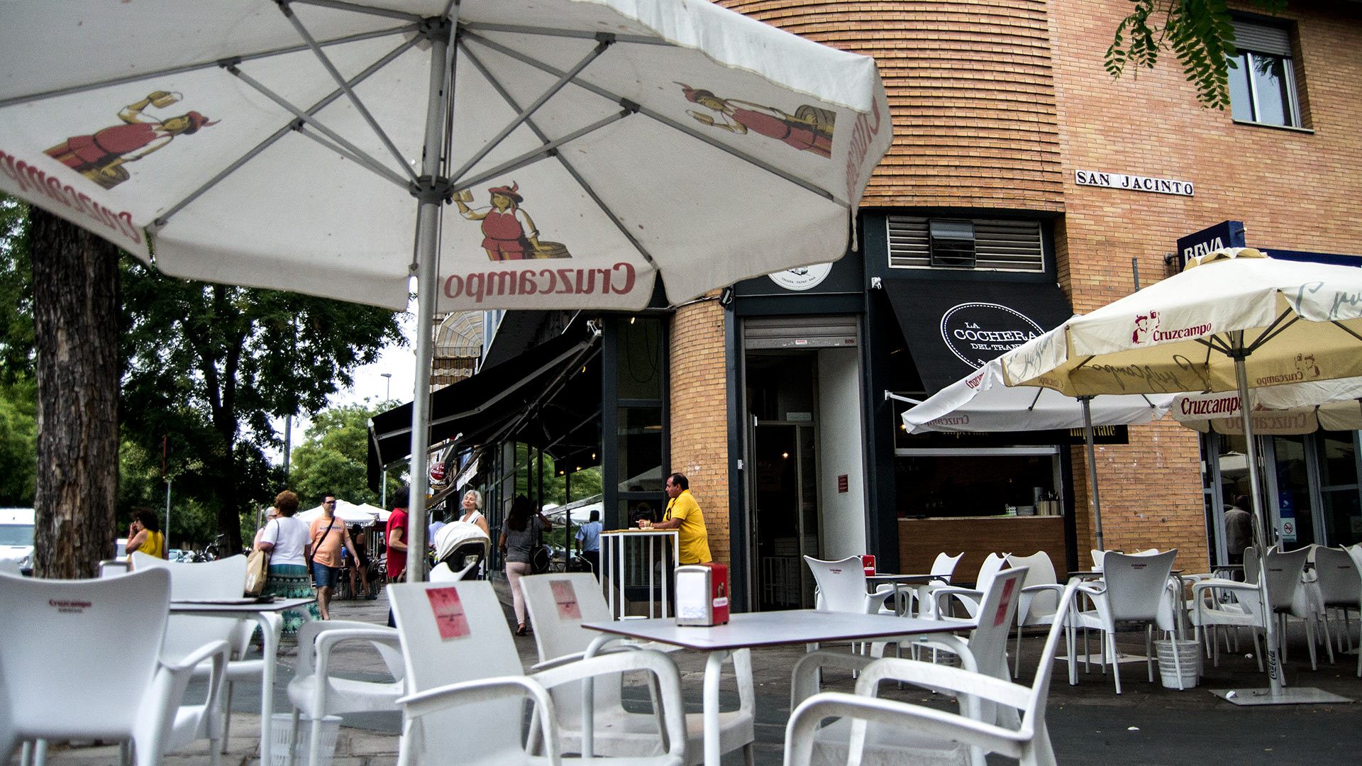 Todo sobre La Cochera del Tranvía en Triana