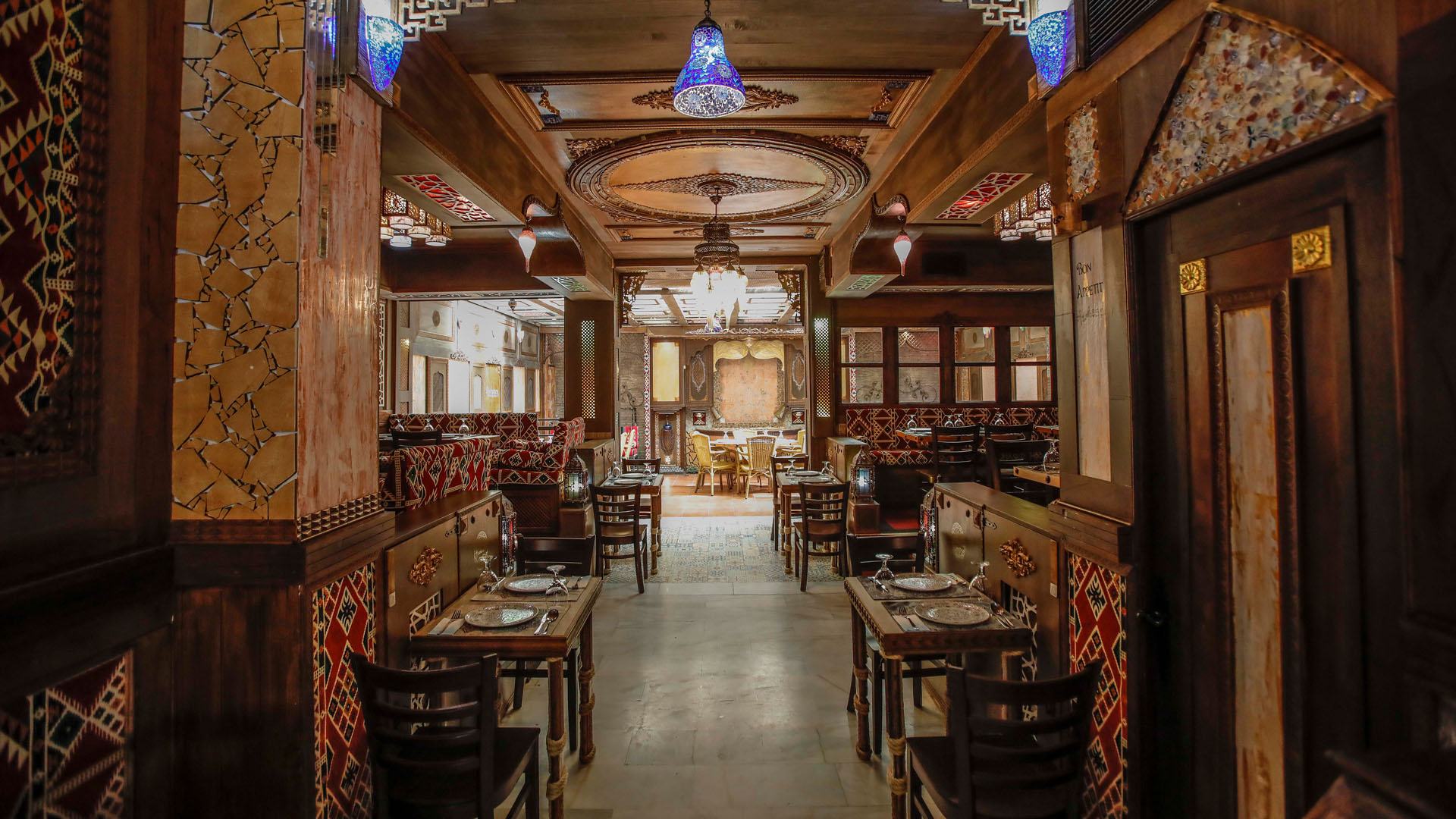 Apertura: Arabesca, un viaje a las mil y una noches