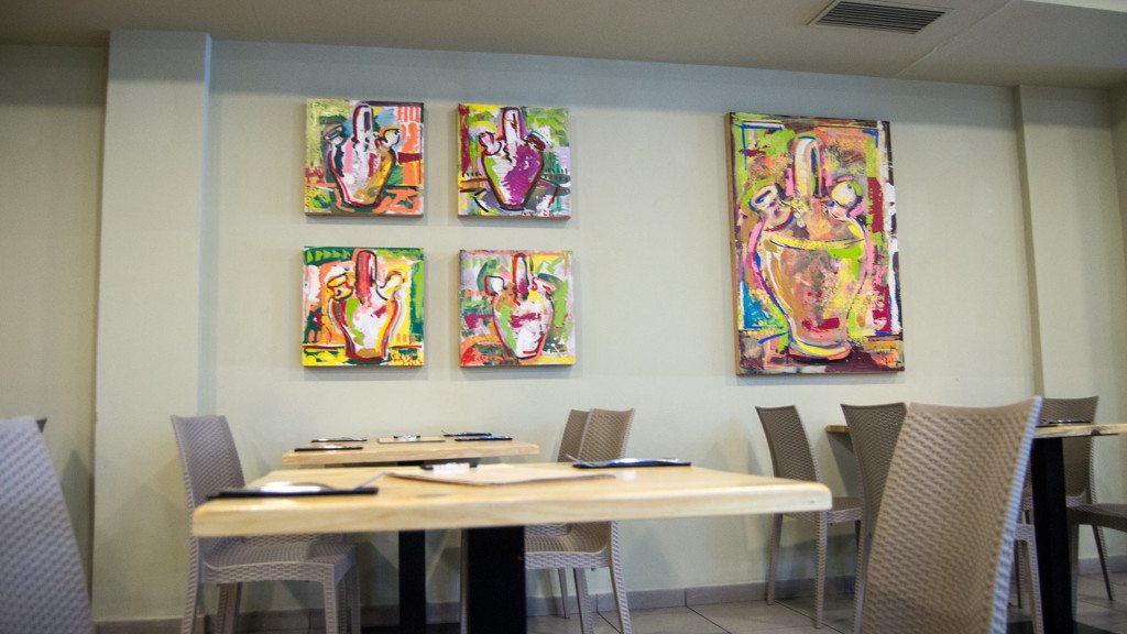 Sal y Tomate en Los Remedios, Sevilla. Sal y Tomate en Los Remedios, Sevilla