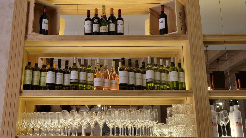 azabache-apertura-vinos. azabache-apertura-vinos